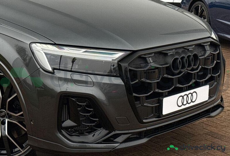 Audi SQ7 Grey