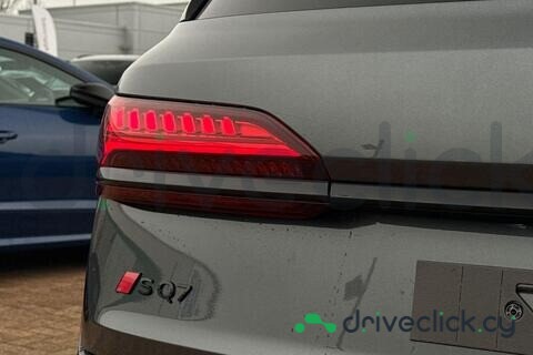 Audi SQ7 Grey