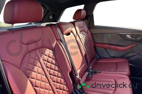 Audi SQ7 Серый