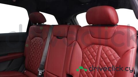 Audi SQ7 Black