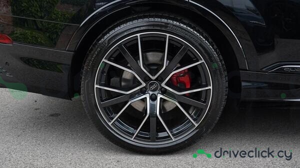 Audi SQ7 Black