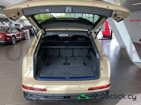 Audi SQ7 Gold