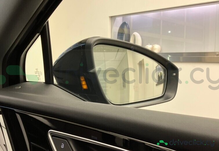 Audi Q4 Sportback Black