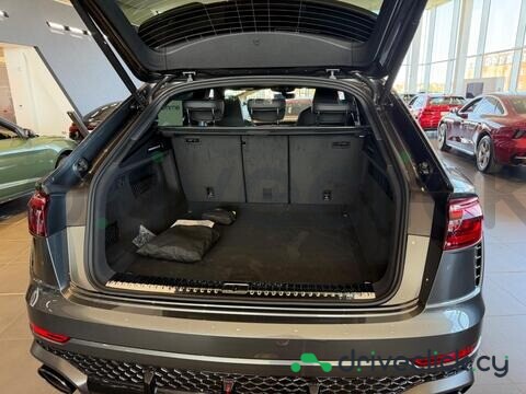 Audi RS Q8 Grey