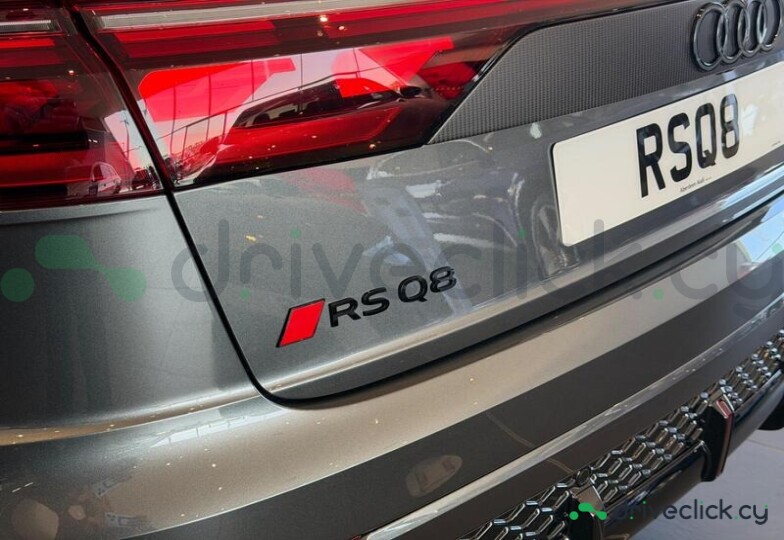 Audi RS Q8 Grey