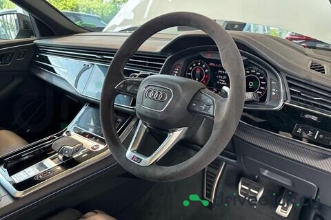 Audi RS Q8 White