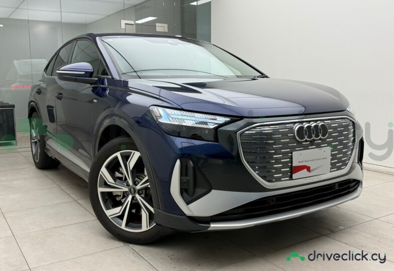 Audi Q4 Sportback e-tron Синий