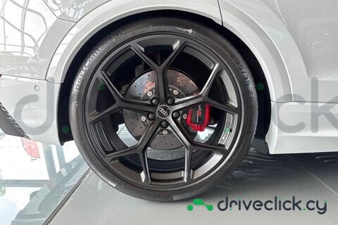 Audi RS Q8 White