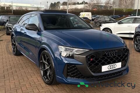 Audi RS Q8 Blue
