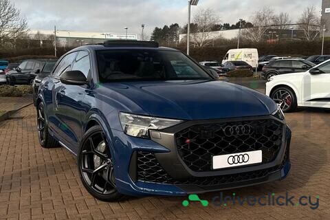Audi RS Q8 Blue