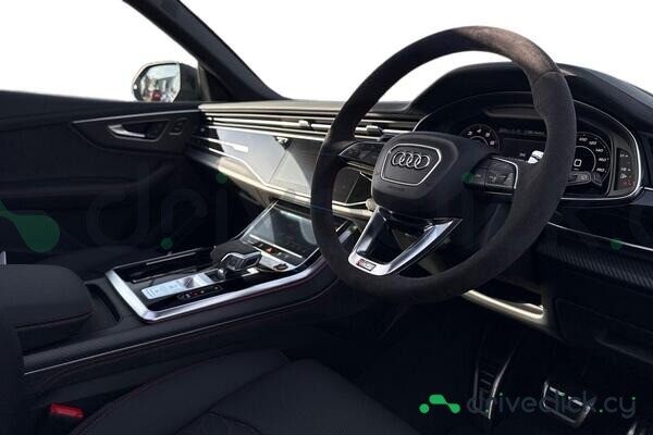 Audi RS Q8 Blue