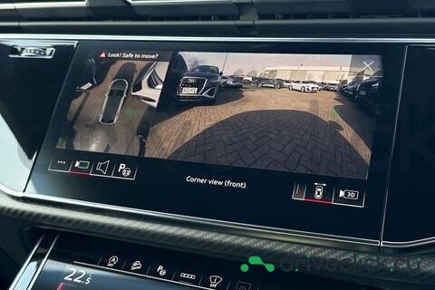 Audi RS Q8 Blue