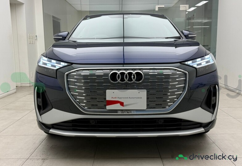 Audi Q4 Sportback e-tron Синий