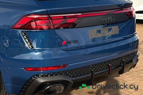 Audi RS Q8 Blue