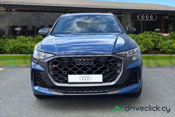 Audi RS Q8 Blue