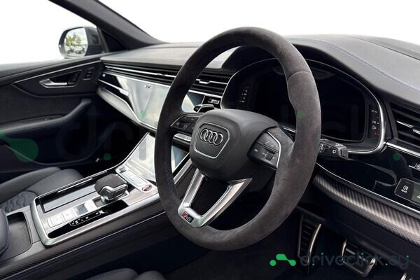 Audi RS Q8 Blue