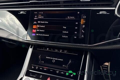 Audi RS Q8 Blue