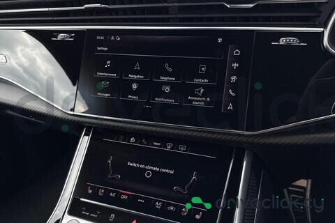Audi RS Q8 Blue