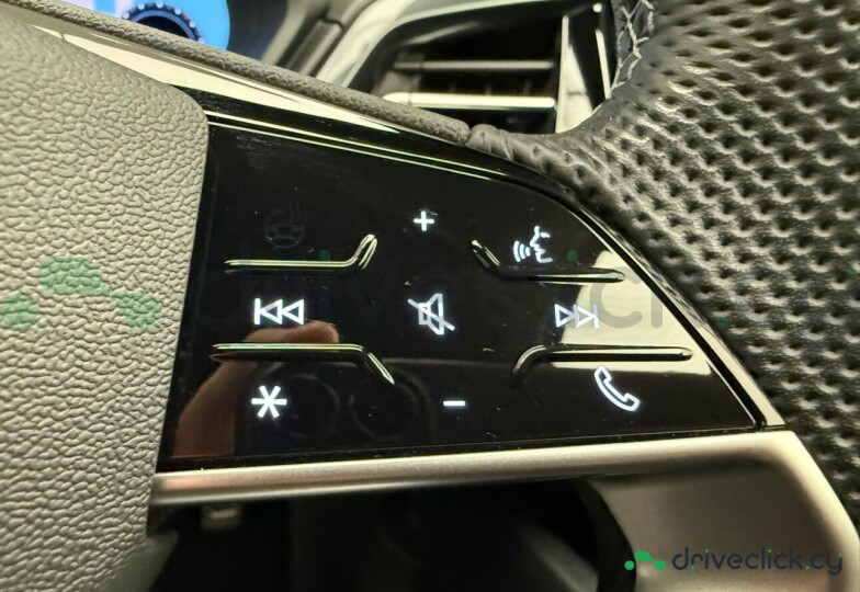 Audi Q4 Sportback e-tron Синий
