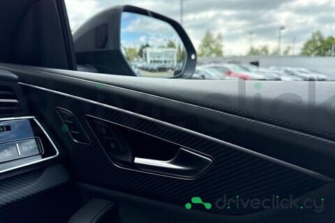 Audi RS Q8 Blue