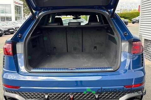 Audi RS Q8 Blue