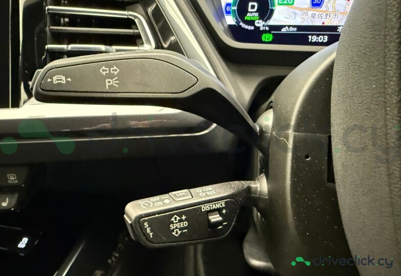 Audi Q4 Sportback e-tron Синий