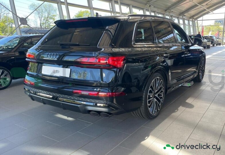 Audi SQ7 Black