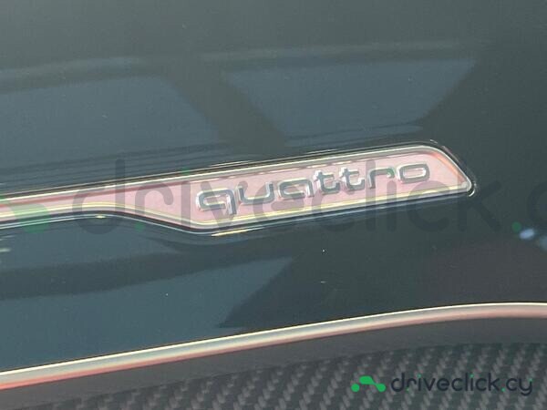 Audi SQ7 Black