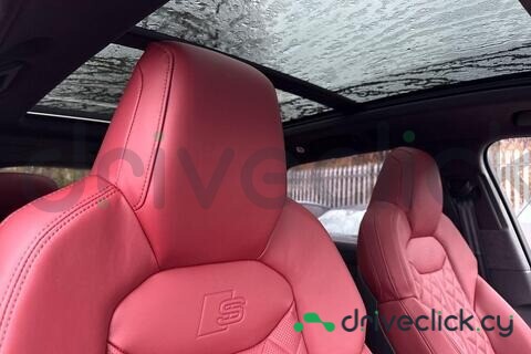 Audi SQ7 Black