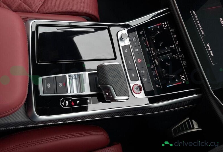 Audi SQ7 Black
