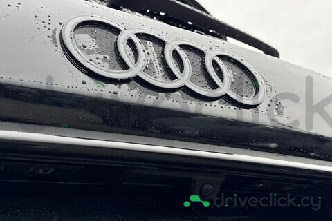 Audi SQ7 Black