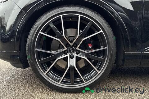 Audi SQ7 Black