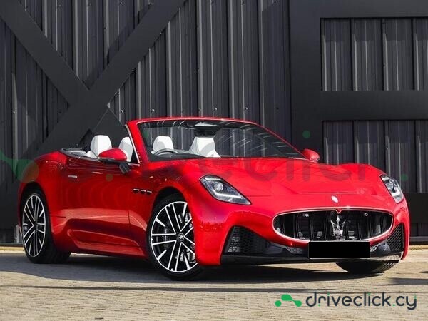 Maserati Gran Cabrio Красный