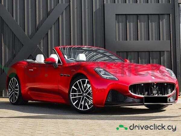 Maserati Gran Cabrio Красный