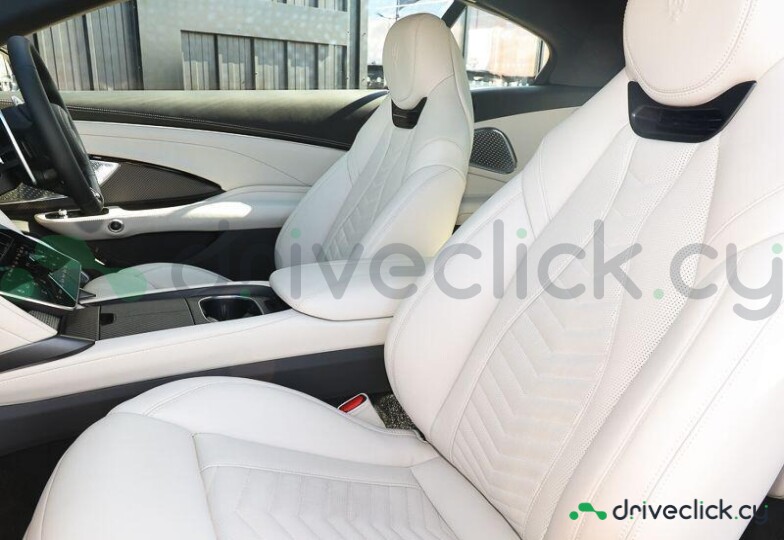 Maserati Gran Cabrio Красный
