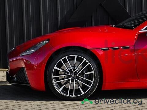 Maserati Gran Cabrio Красный