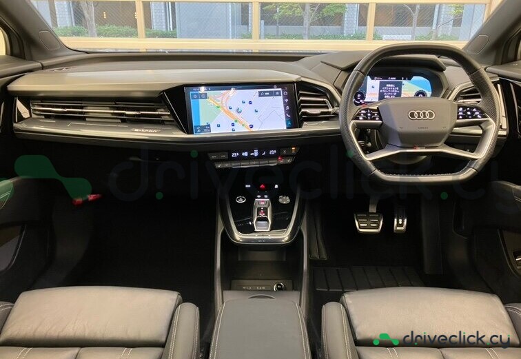 Audi Q4 e-tron Grey