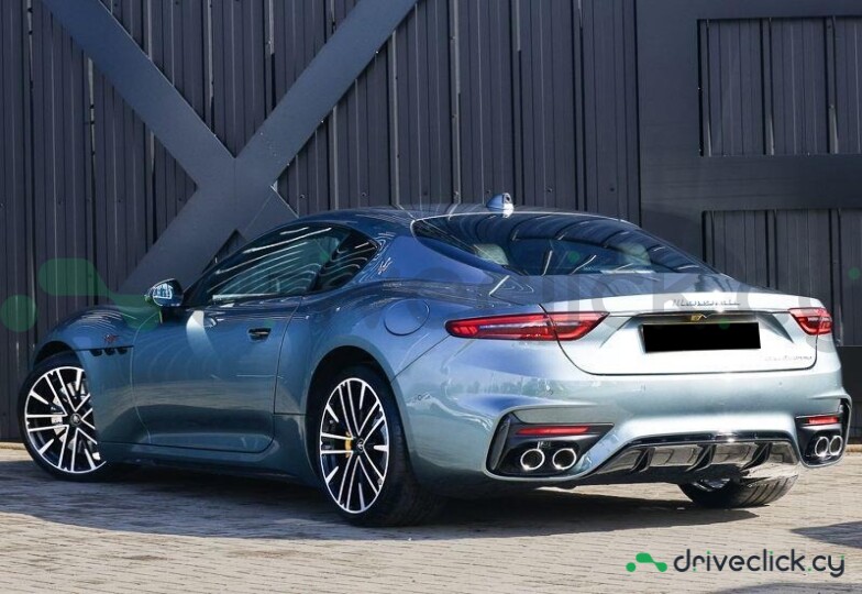 Maserati Gran Turismo Green