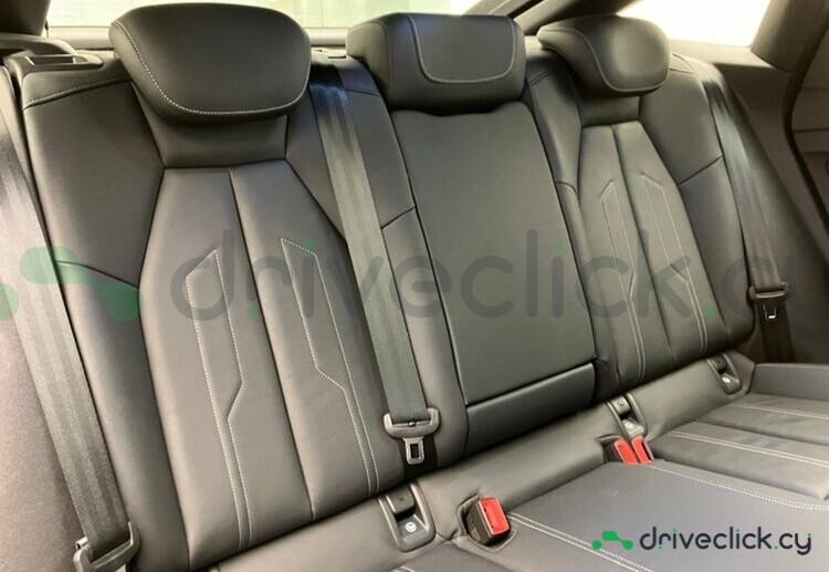 Audi Q4 e-tron Grey
