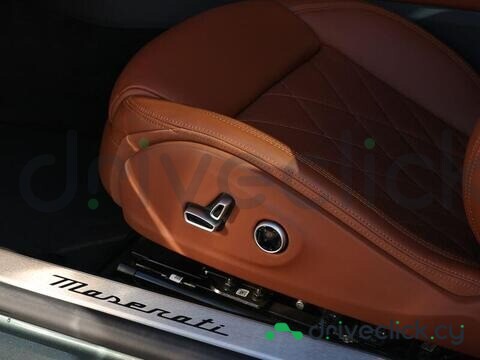 Maserati Gran Turismo Green