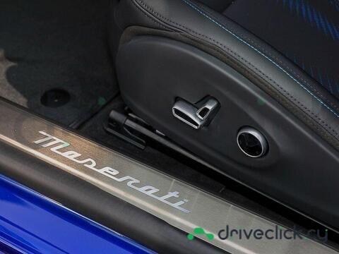 Maserati Gran Turismo Blue