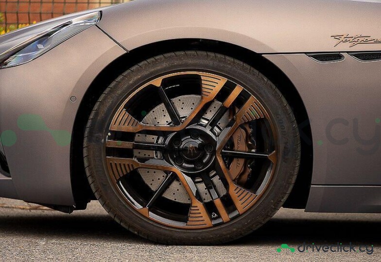 Maserati Gran Turismo Brown