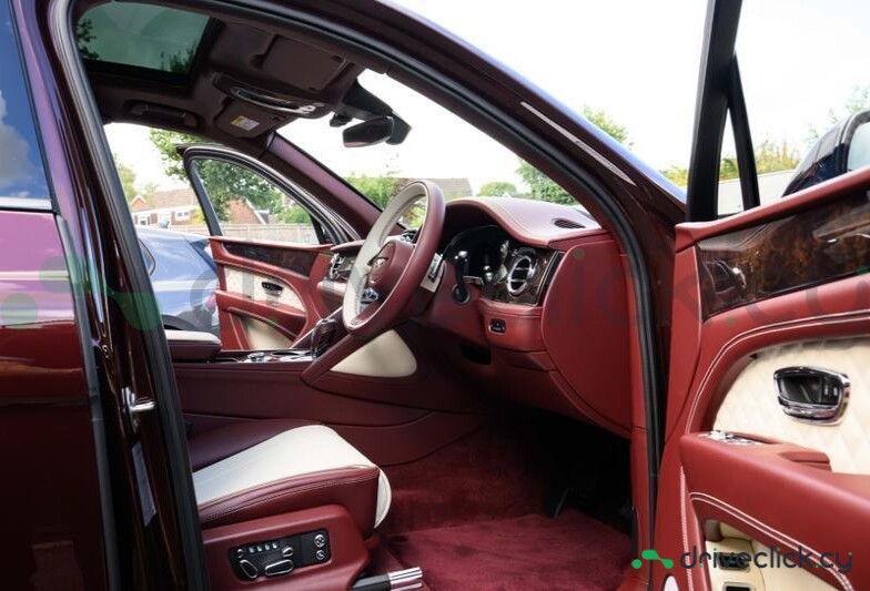 Bentley Bentayga Dark red
