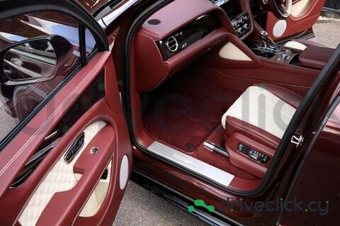 Bentley Bentayga Dark red