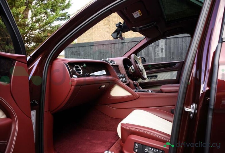 Bentley Bentayga Dark red