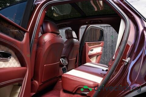Bentley Bentayga Dark red