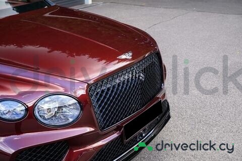Bentley Bentayga Dark red