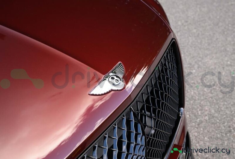 Bentley Bentayga Dark red