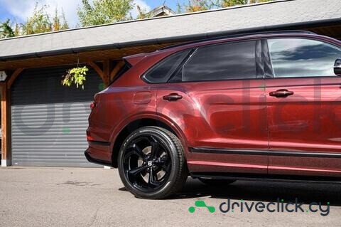Bentley Bentayga Dark red