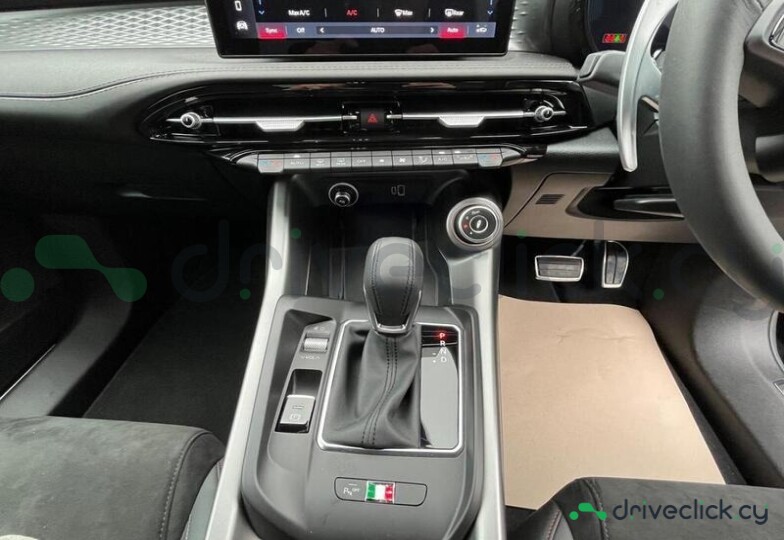 Alfa Romeo Tonale Серый